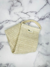 Load image into Gallery viewer, Sisal Back Scrubbing Strap
