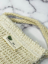 Load image into Gallery viewer, Sisal Back Scrubbing Strap