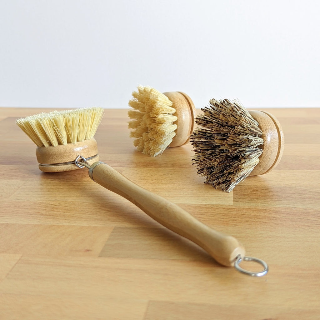 Wooden Dish Brush + 2 Extra Heads